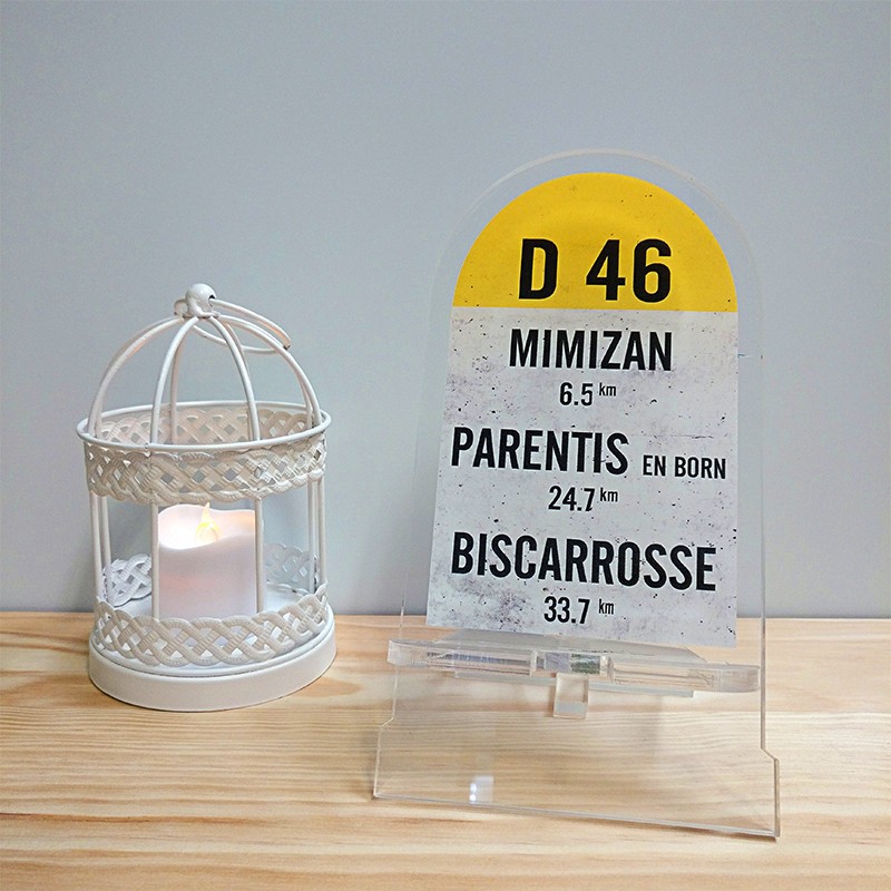 Borne Landes D46 – Support de Téléphone Plexiglas