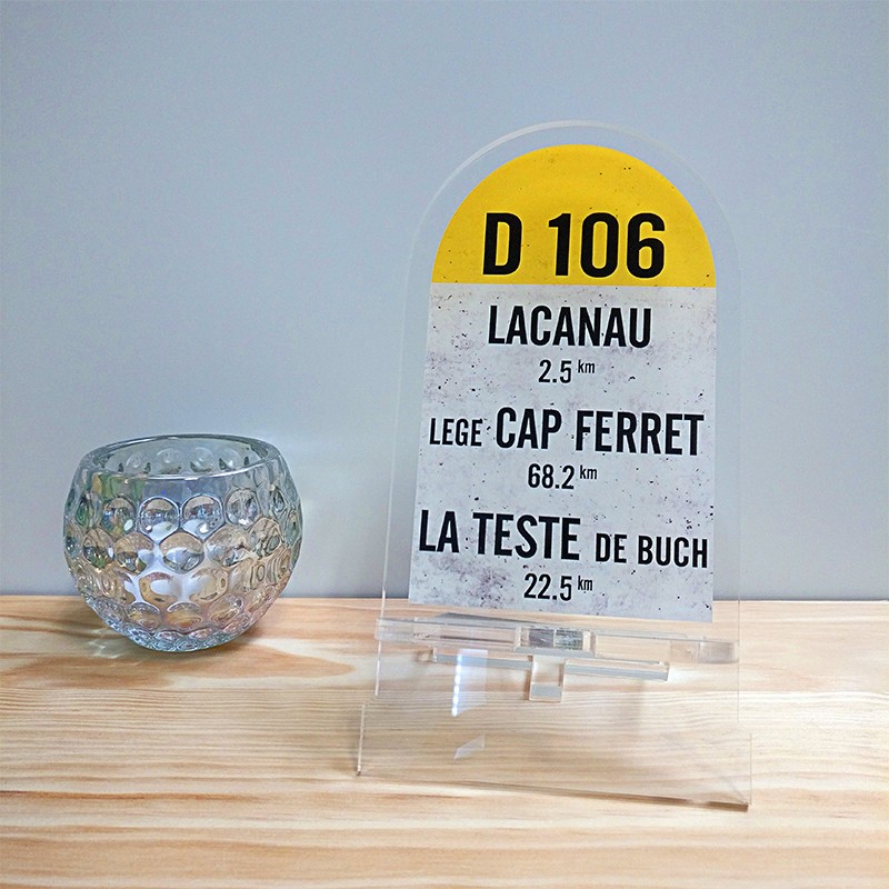 Borne Gironde D106 – Support de Téléphone Plexiglas