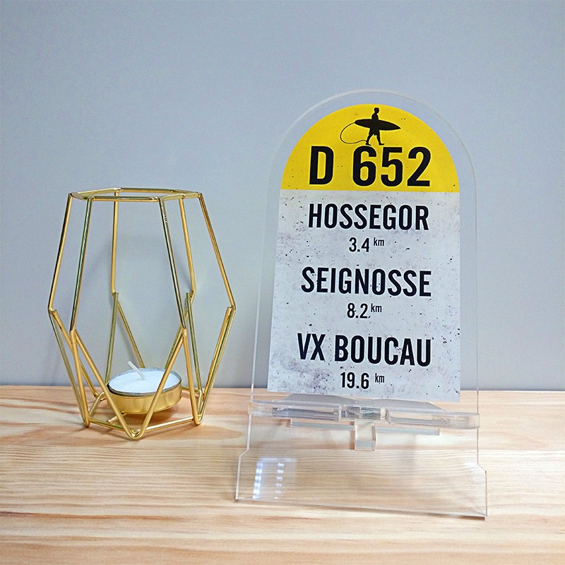 Borne Landes D652 – Support de Téléphone Plexiglas